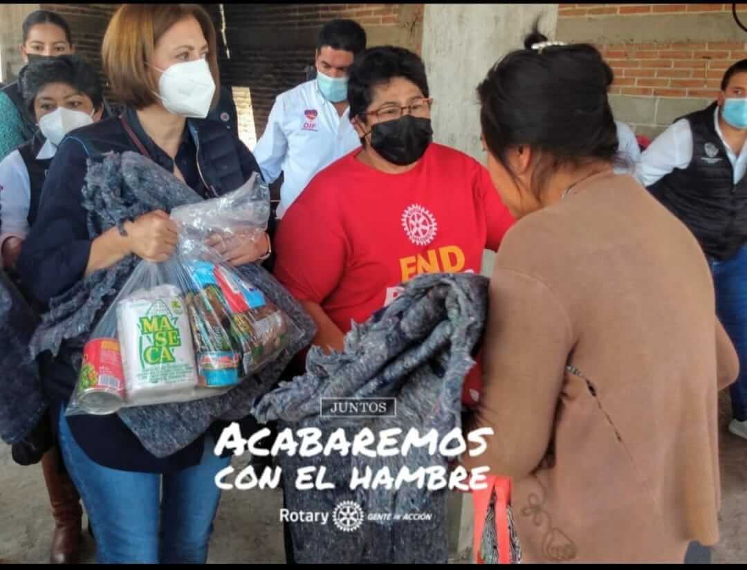 Entrega de apoyo Rotary Tequisquiapan